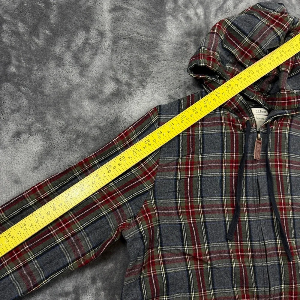LL Bean Flannel Hoodie Mens Small Grey Red Plaid Excellent Zip Up Shirt Jacket